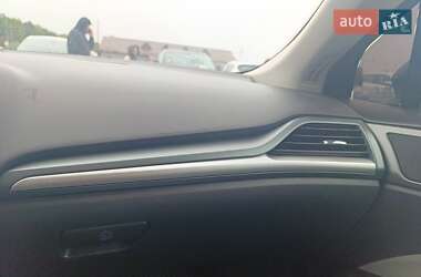 Седан Ford Fusion 2014 в 