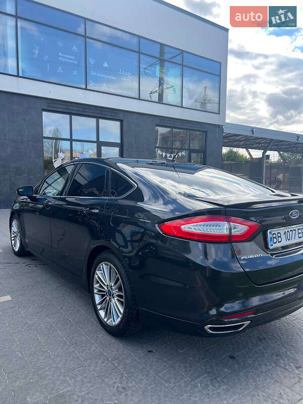 Седан Ford Fusion 2013 в Ужгороде