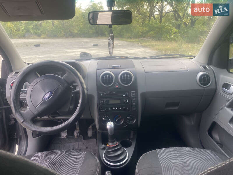 Хэтчбек Ford Fusion 2003 в Днепре