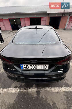 Седан Ford Fusion 2014 в 