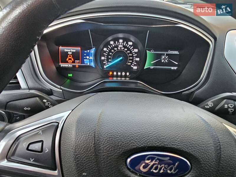 Седан Ford Fusion 2015 в Києві