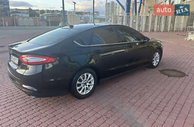 Седан Ford Fusion 2014 в 