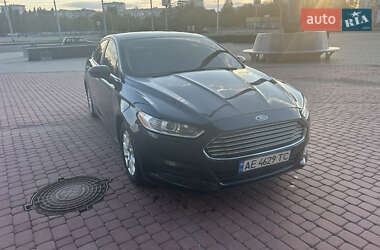 Седан Ford Fusion 2014 в 