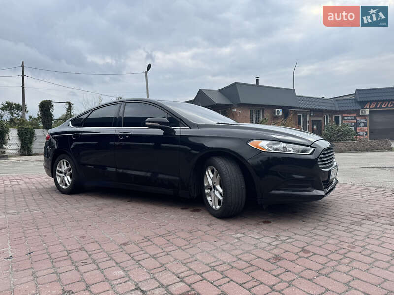 Ford Fusion 2016