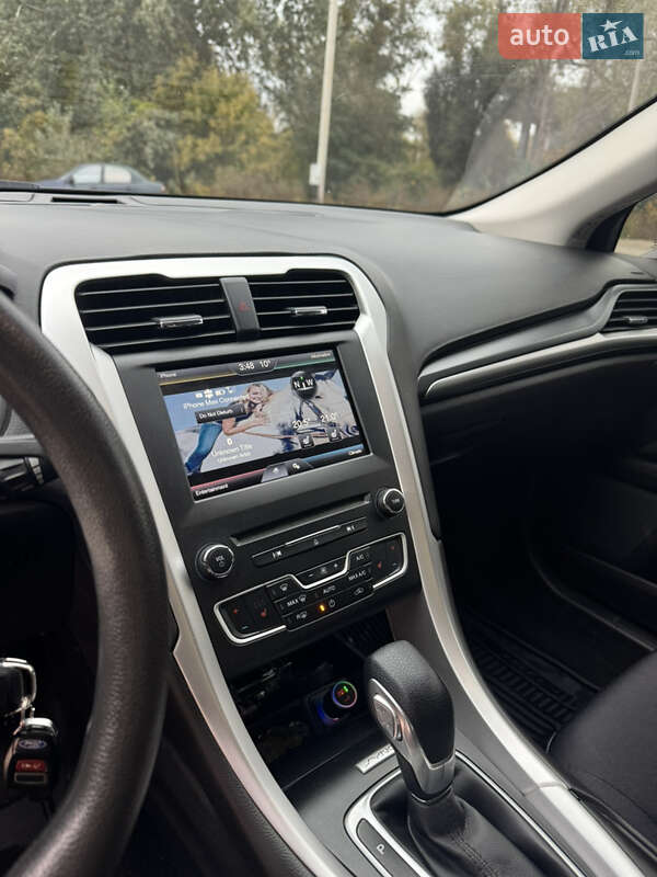 Седан Ford Fusion 2016 в Киеве фото 8 Седан Ford Fusion 2016 в Киеве