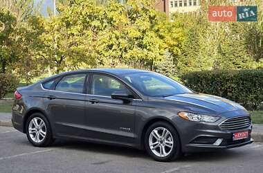 Седан Ford Fusion 2018 в 