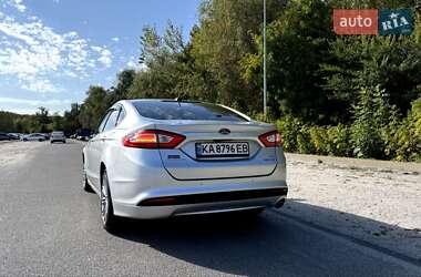 Седан Ford Fusion 2014 в 