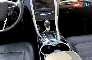 Седан Ford Fusion 2014 в 