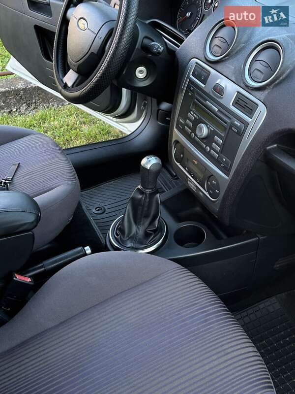 Хэтчбек Ford Fusion 2007 в Ивано-Франковске фото 7 Хэтчбек Ford Fusion 2007 в Ивано-Франковске