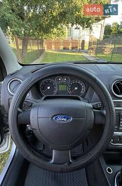 Хэтчбек Ford Fusion 2007 в 