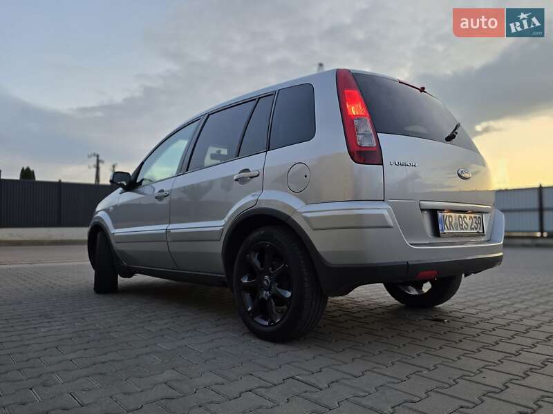 Хэтчбек Ford Fusion 2008 в Луцке