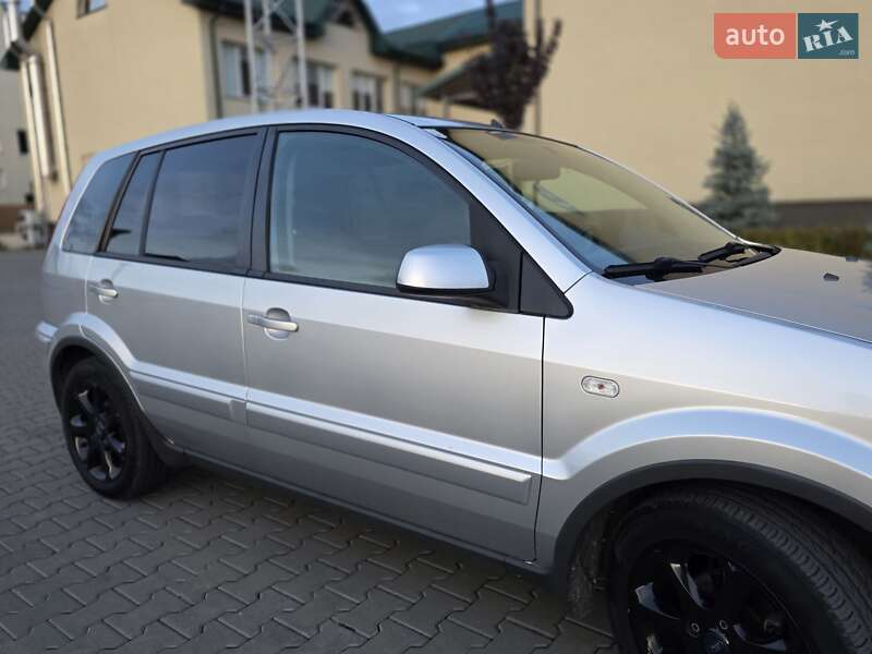 Хэтчбек Ford Fusion 2008 в Луцке