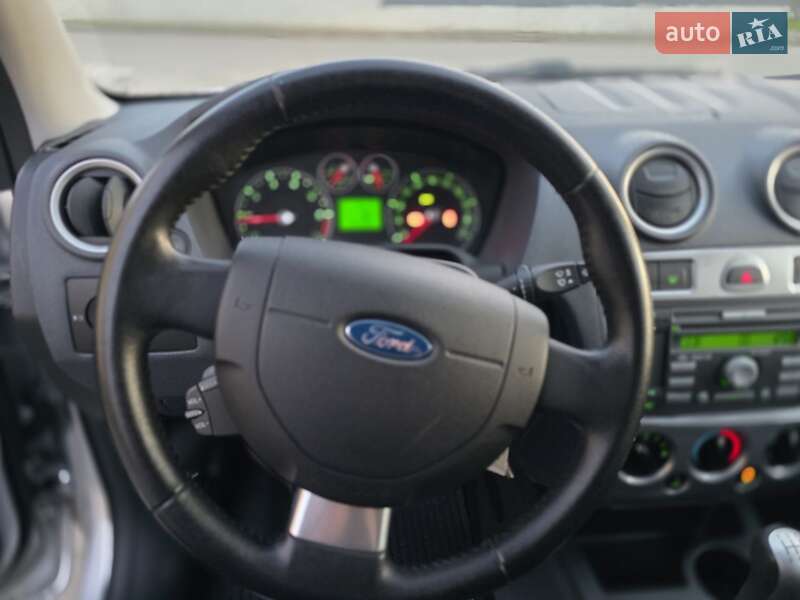 Хэтчбек Ford Fusion 2008 в Луцке