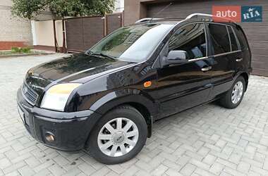 Хэтчбек Ford Fusion 2011 в 