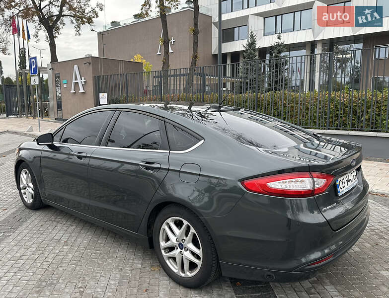 Седан Ford Fusion 2014 в Києві