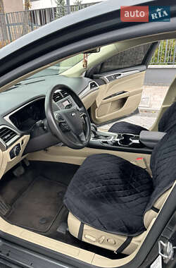 Седан Ford Fusion 2014 в 
