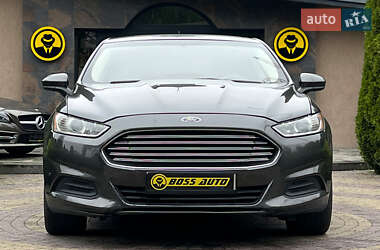 Седан Ford Fusion 2015 в 