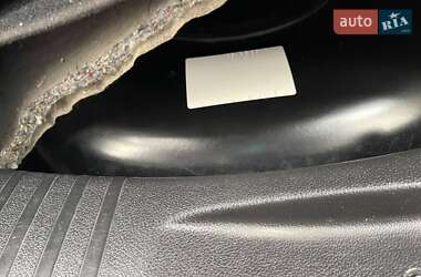 Хэтчбек Ford Fusion 2011 в 
