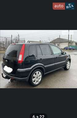 Хэтчбек Ford Fusion 2006 в 