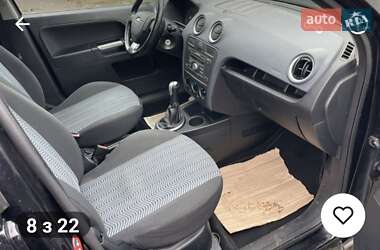 Хэтчбек Ford Fusion 2006 в 