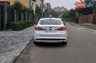 Седан Ford Fusion 2017 в 