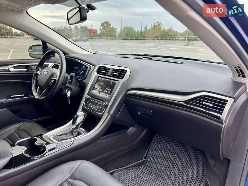 Седан Ford Fusion 2016 в Києві