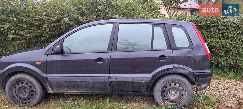 Хетчбек Ford Fusion 2008 в Долині