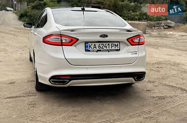 Седан Ford Fusion 2014 в 