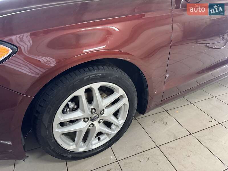 Седан Ford Fusion 2016 в Липовій Долині