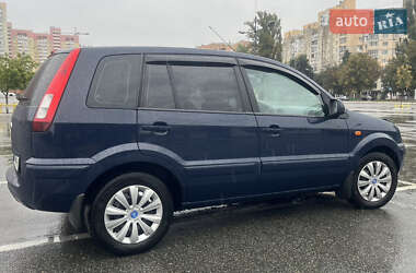 Хетчбек Ford Fusion 2012 в 