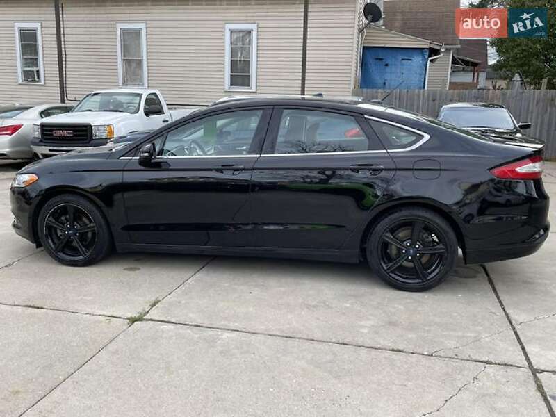 Седан Ford Fusion 2016 в Тернополі
