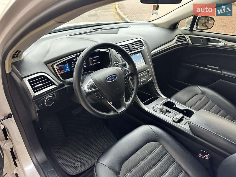 Седан Ford Fusion 2017 в Кропивницком