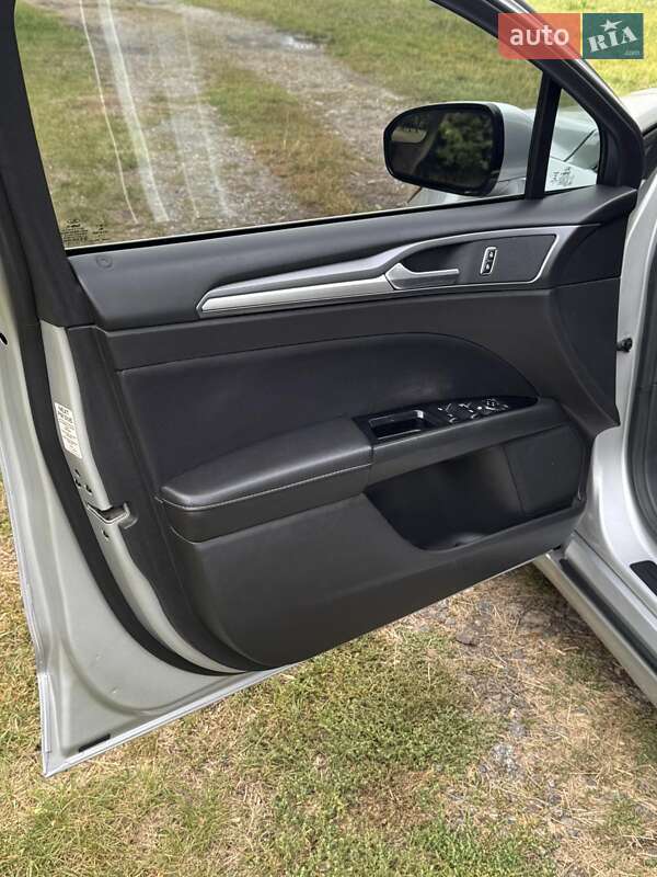 Седан Ford Fusion 2015 в Нежине