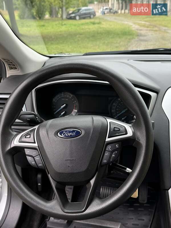 Седан Ford Fusion 2015 в Нежине