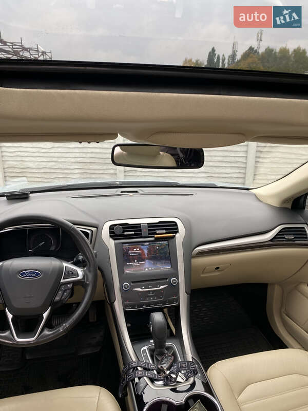 Седан Ford Fusion 2014 в Тернополі