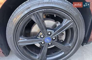 Седан Ford Fusion 2016 в 