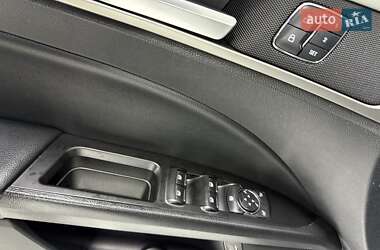 Седан Ford Fusion 2017 в 