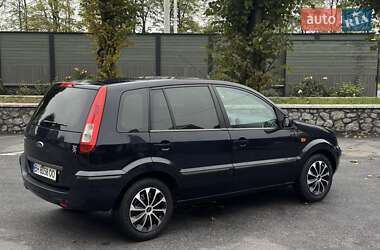 Хэтчбек Ford Fusion 2006 в 