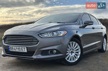 Седан Ford Fusion 2013 в 