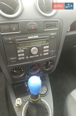 Хэтчбек Ford Fusion 2008 в 