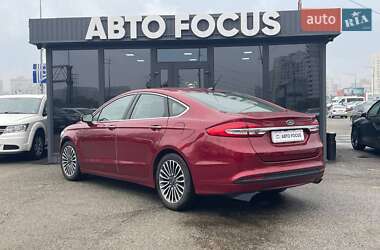 Седан Ford Fusion 2016 в 