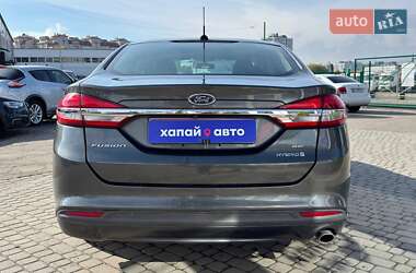 Седан Ford Fusion 2016 в 