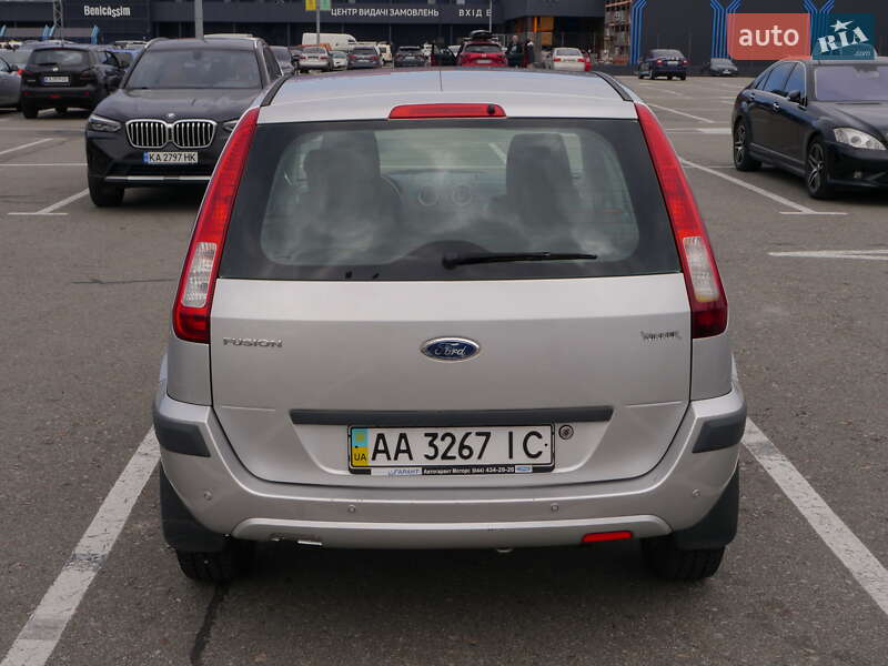 Хетчбек Ford Fusion 2008 в Києві
