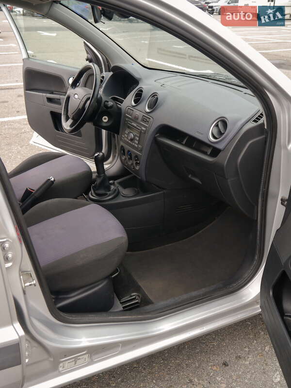 Хетчбек Ford Fusion 2008 в Києві