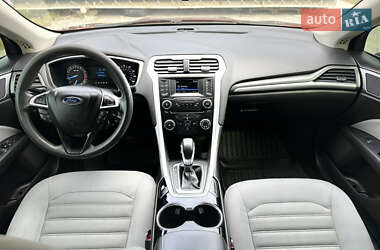Седан Ford Fusion 2014 в  фото 12 Седан Ford Fusion 2014 в