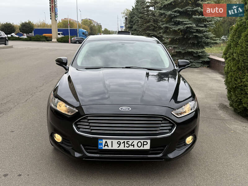 Седан Ford Fusion 2015 в Киеве