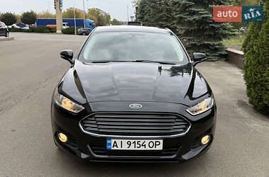 Седан Ford Fusion 2015 в 
