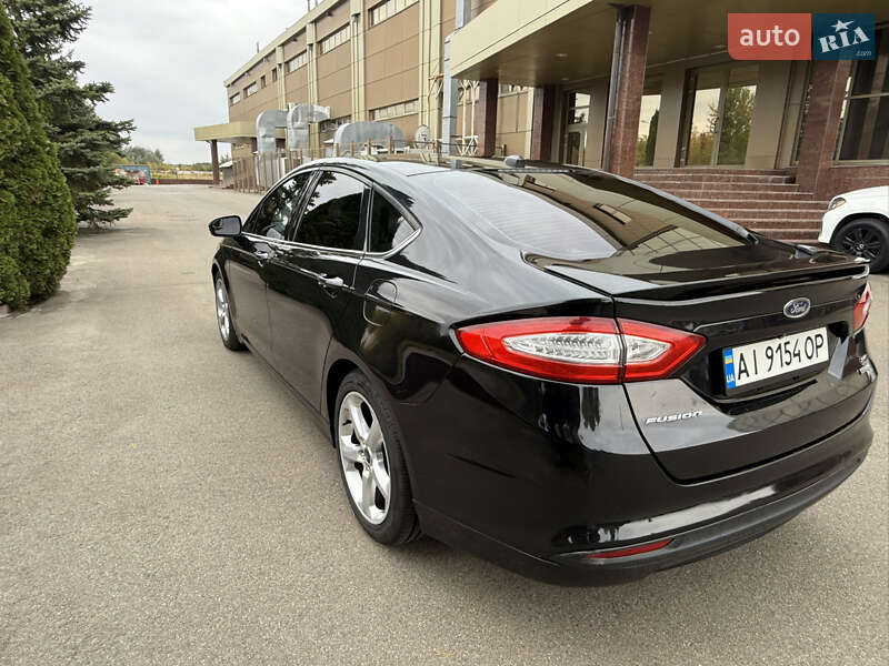 Седан Ford Fusion 2015 в Киеве