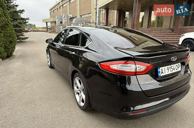 Седан Ford Fusion 2015 в 