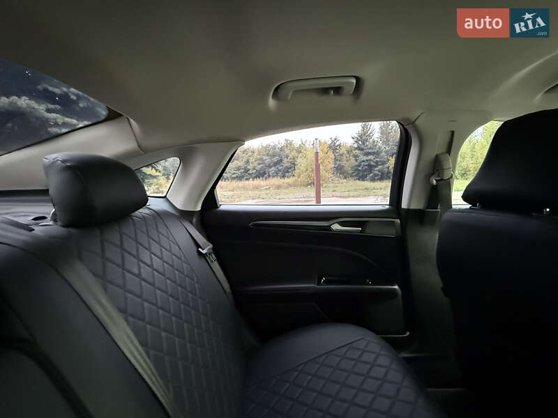Седан Ford Fusion 2015 в Киеве